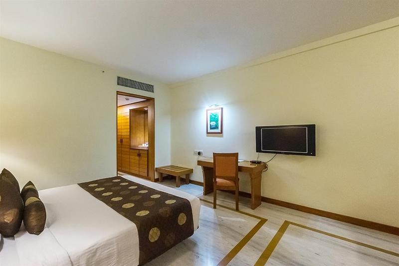 Hotel The Sunway Manor 3*